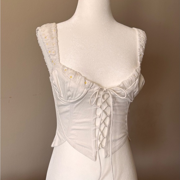 For Love And Lemons White Cotton Corset Blouse with Daisy Embroidery - Picture 5 of 7